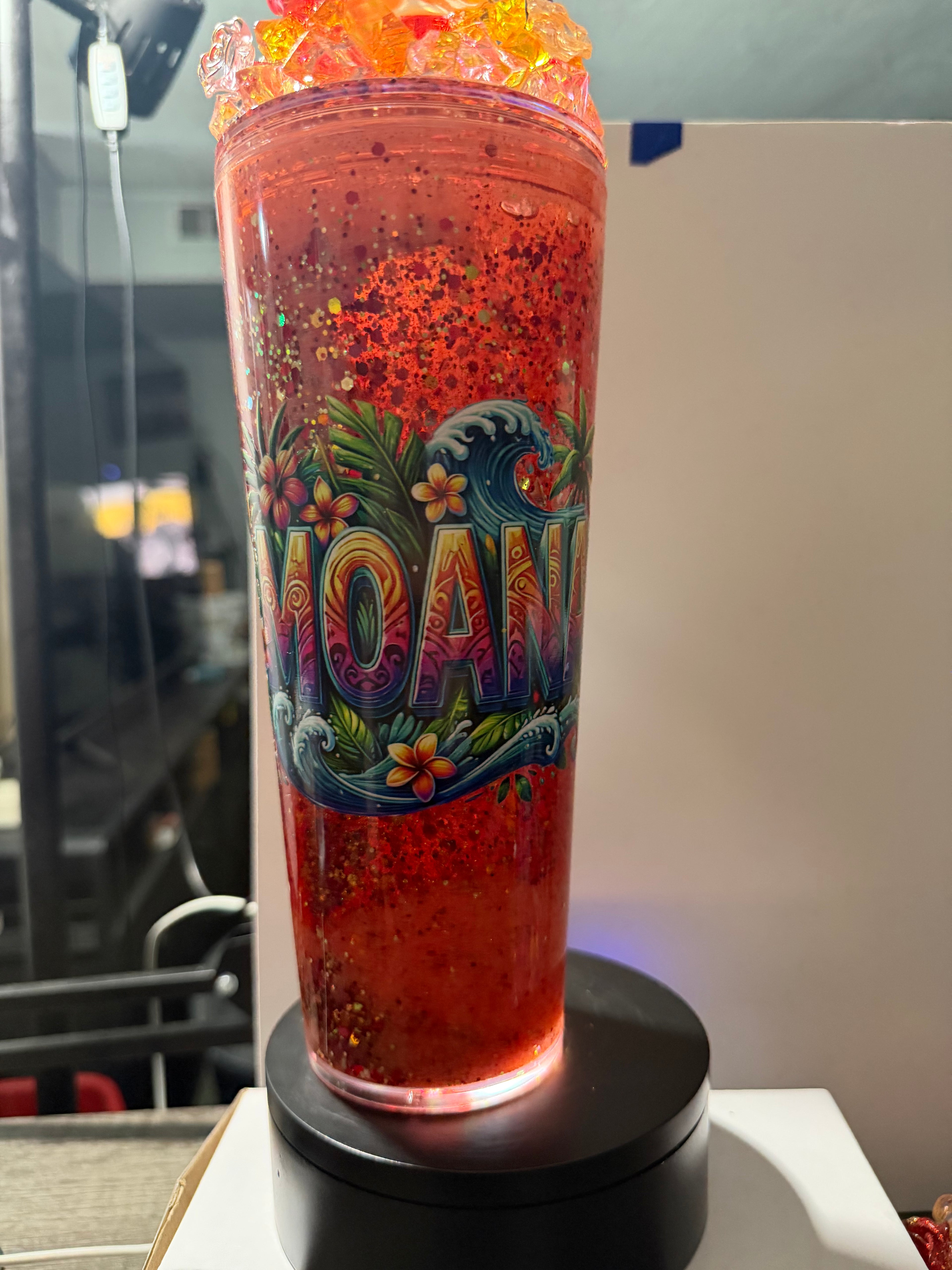 24oz TAPERED CUP - PRINCESS - MOANA - DREAMSCAPES WITH DECO LID