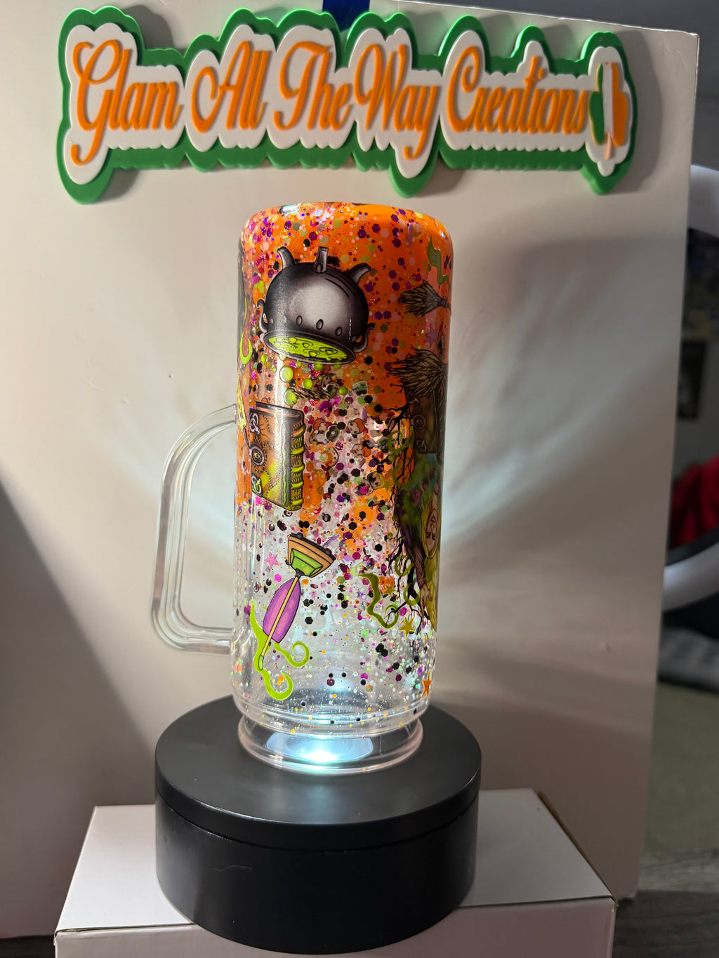 20OZ ACRYLIC HANDLED -  DUEL LAVA - HOCUS POCUS- DECO LID
