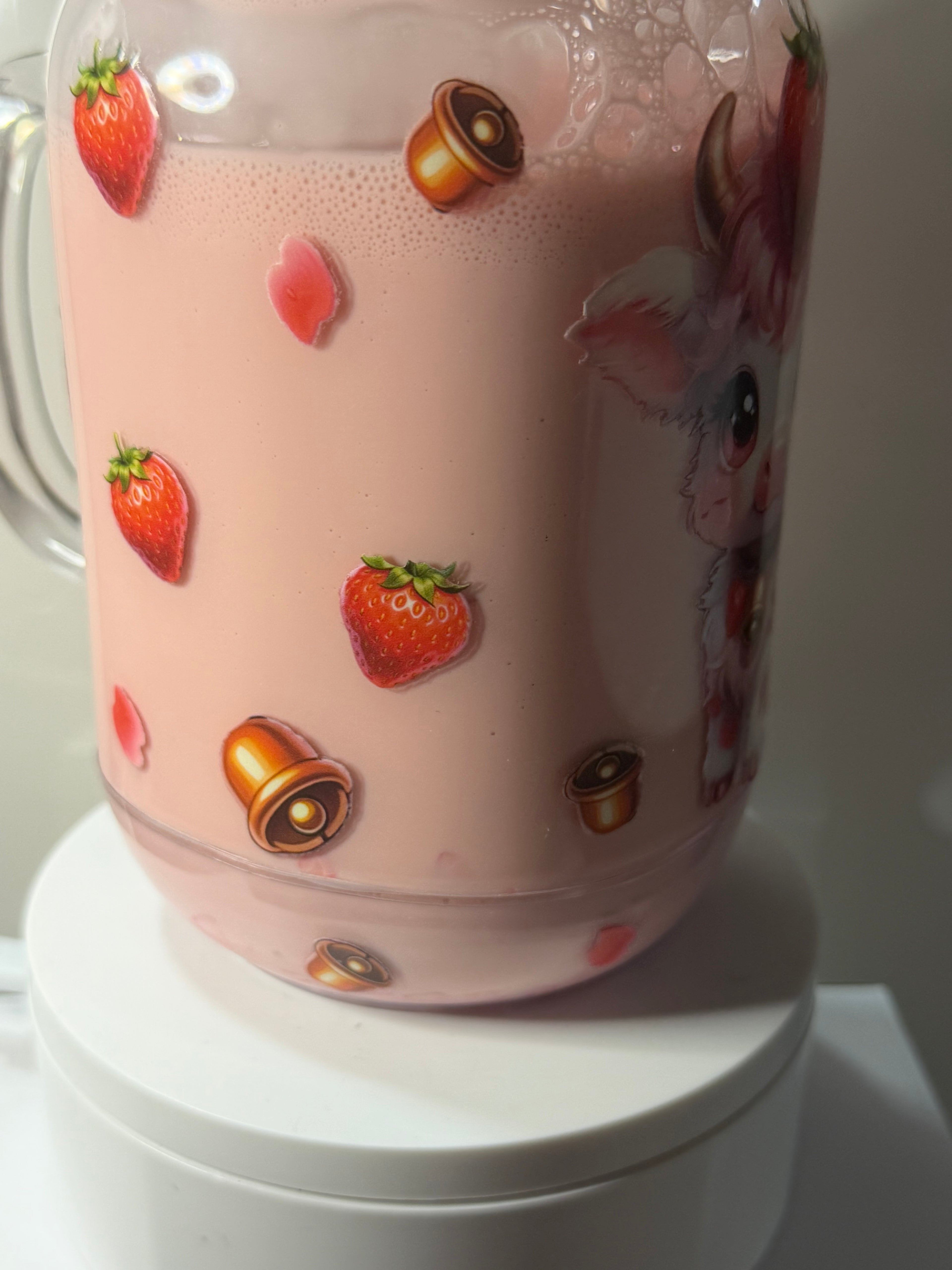 STRAWBERRY MILKSHAKE  CUP WITH DECO LID - 20OZ MASON JAR