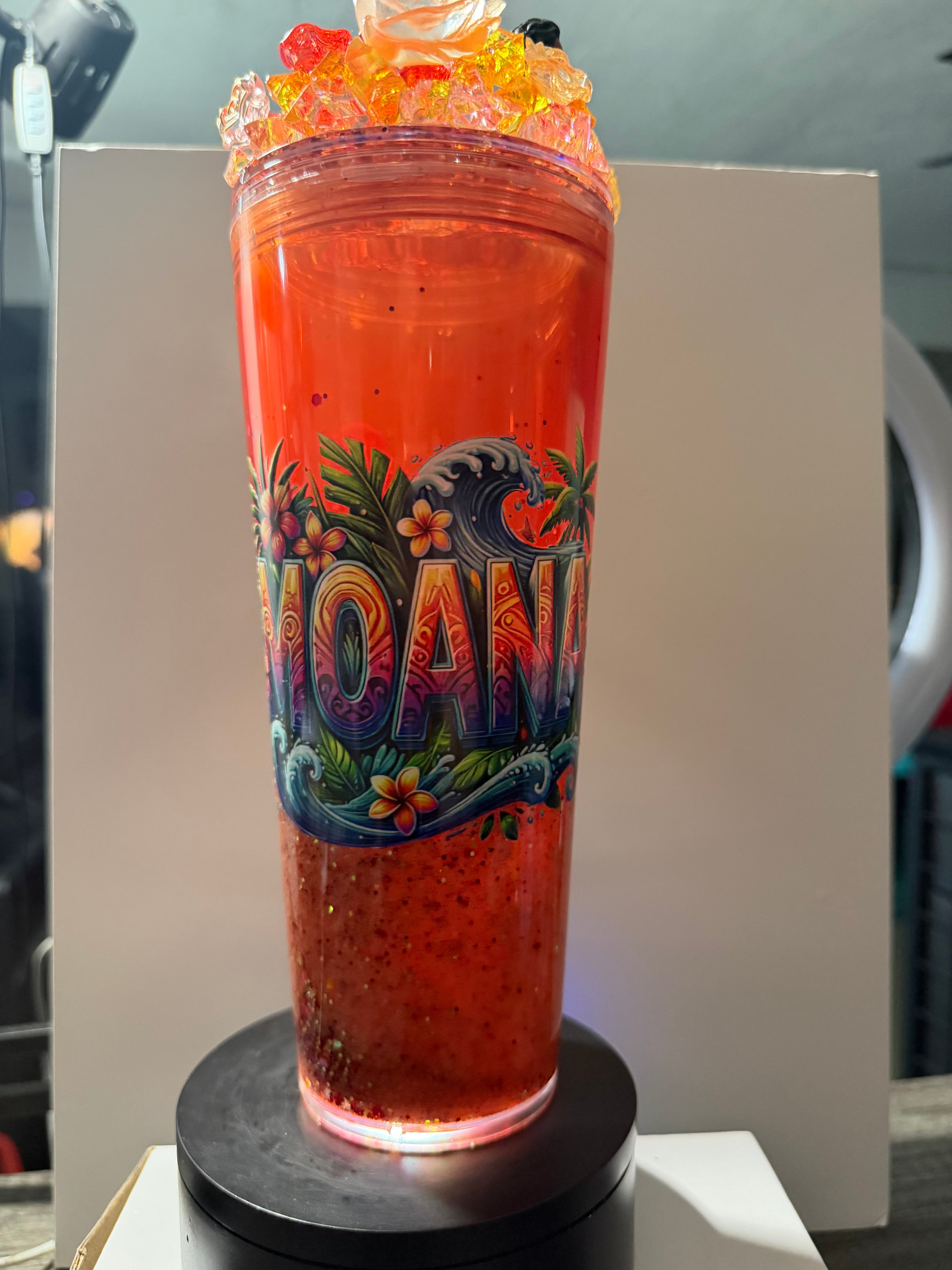 24oz TAPERED CUP - PRINCESS - MOANA - DREAMSCAPES WITH DECO LID