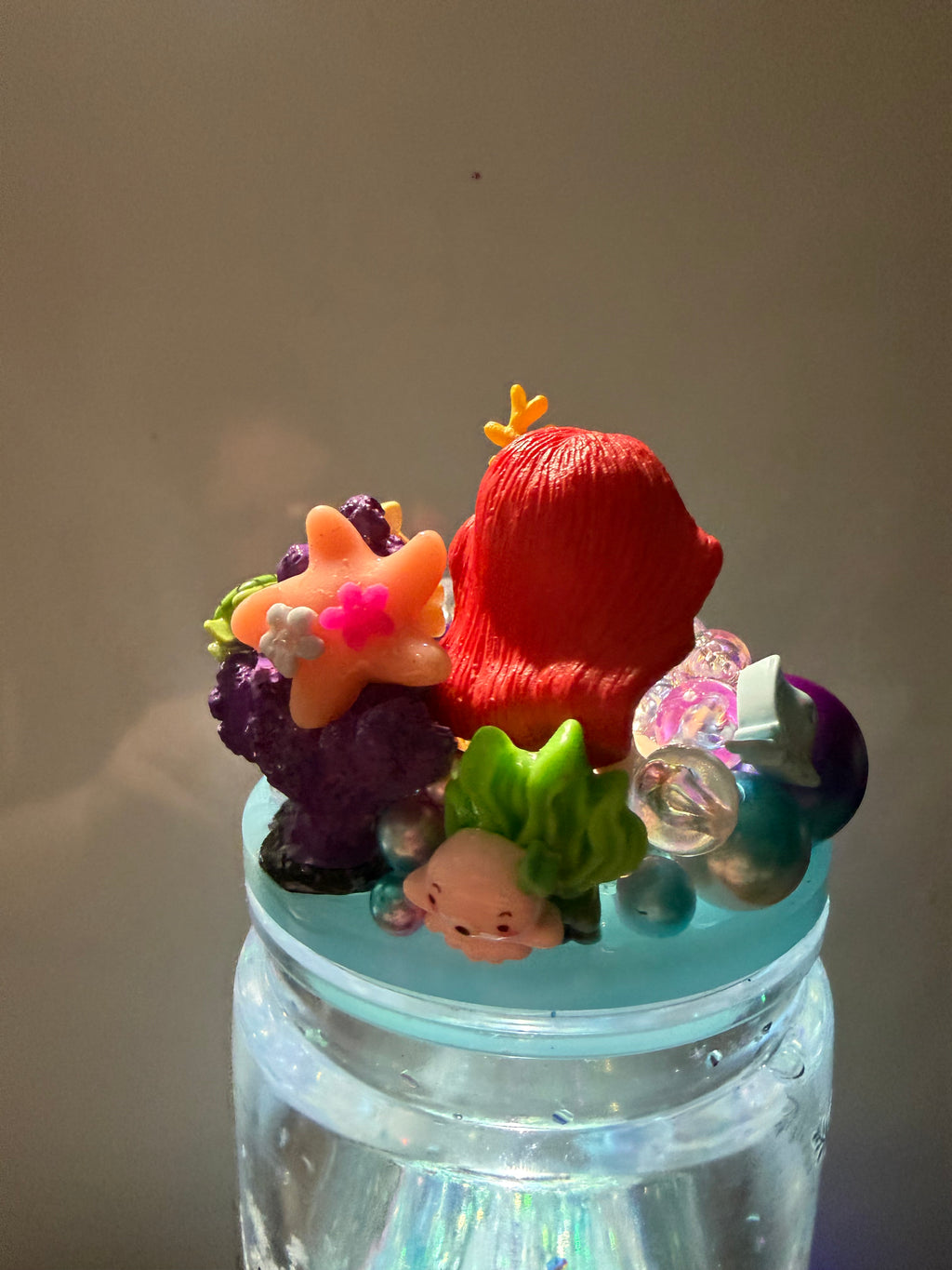 20OZ LIBBY ACRYLIC - LITTLE MERMAID DUEL LAVA WITH DECO LID