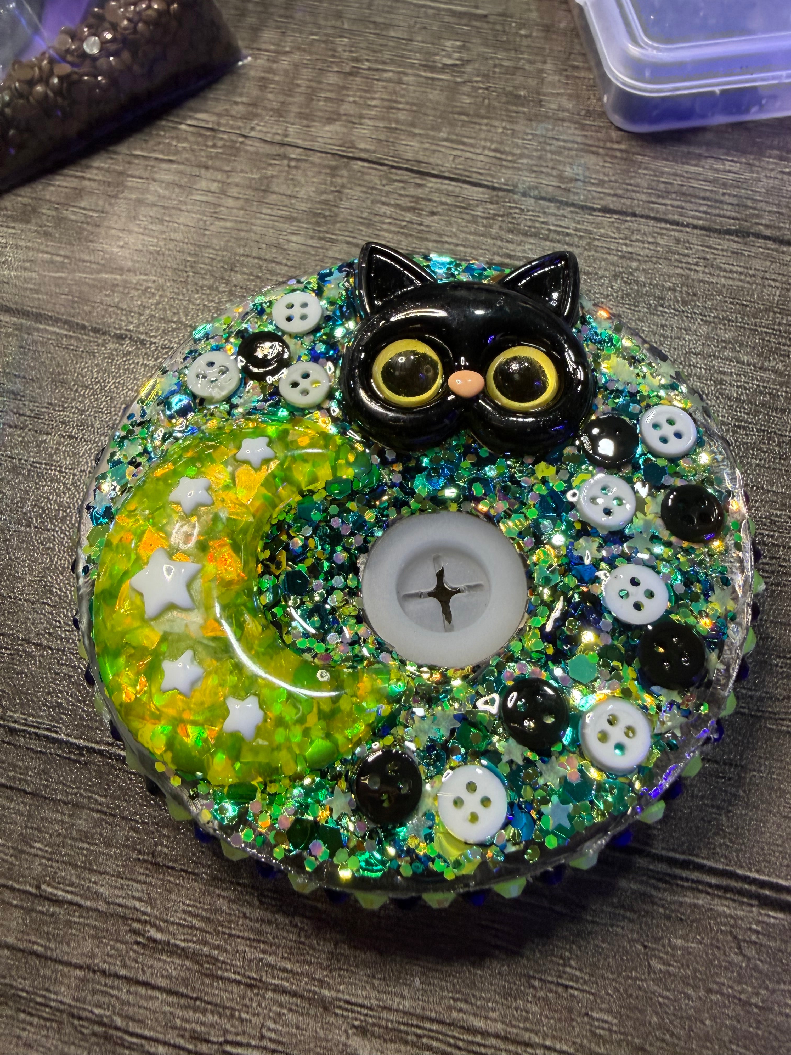 Decorated Lids