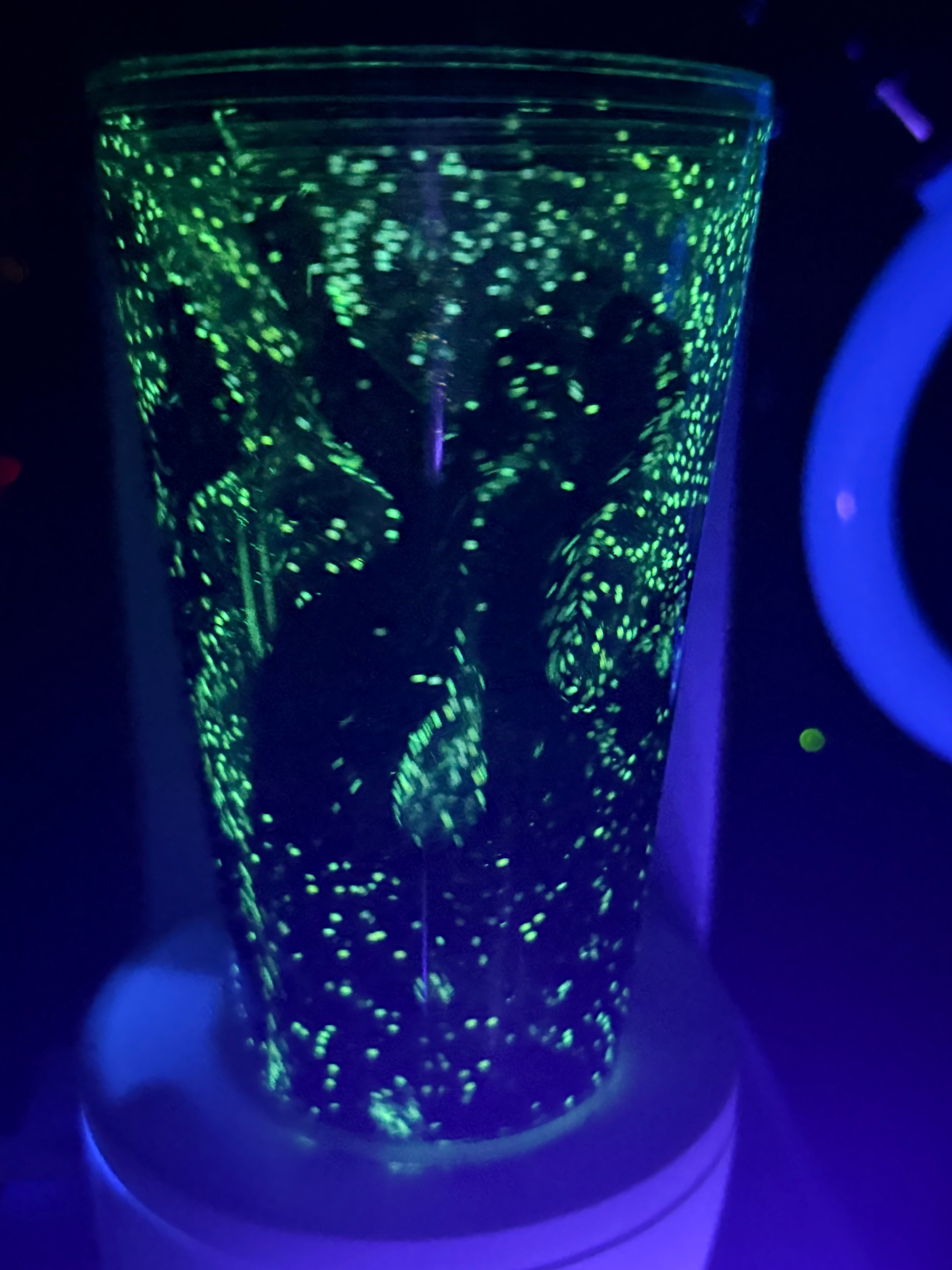 16OZ TAPERED ACRYLIC - REVERSE LAVA - GLOW IN THE DARK