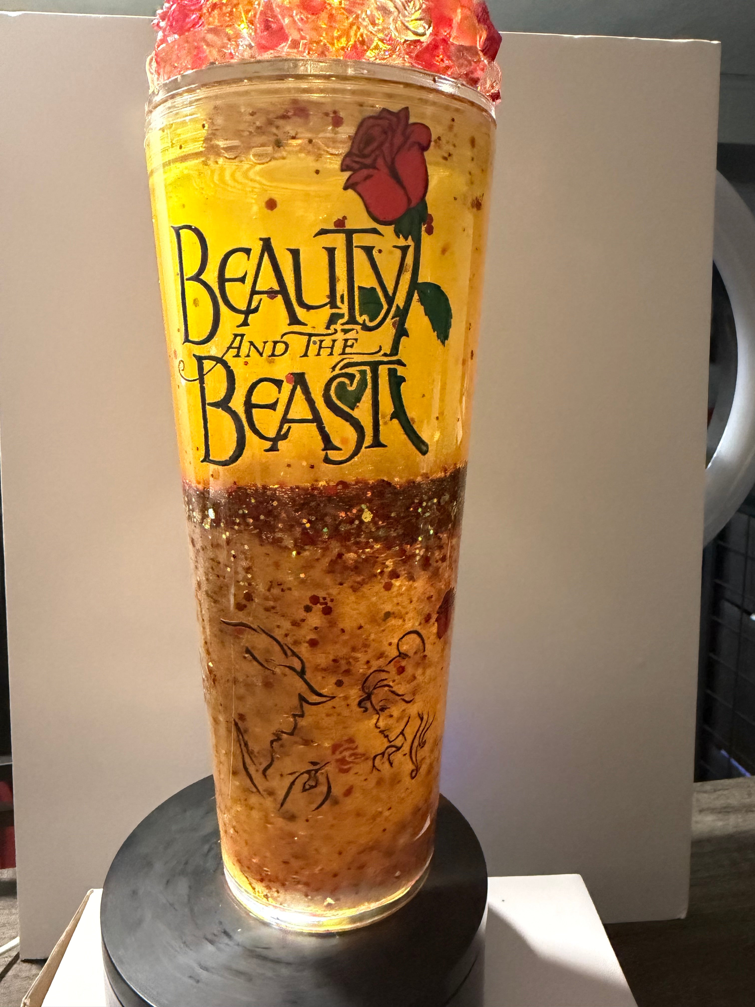 24oz TAPERED CUP - PRINCESS - BELLE - DREAMSCAPES WITH DECO LID