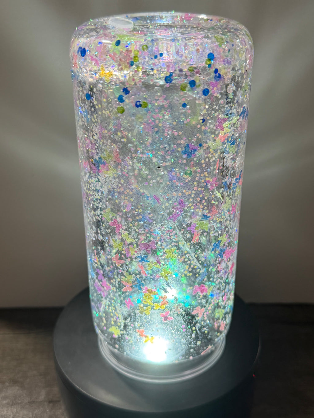 20OZ LIBBY ACRYLIC - CLEAR DUEL LAVA - DANCING BUTTERFLIES W/ DECO LID
