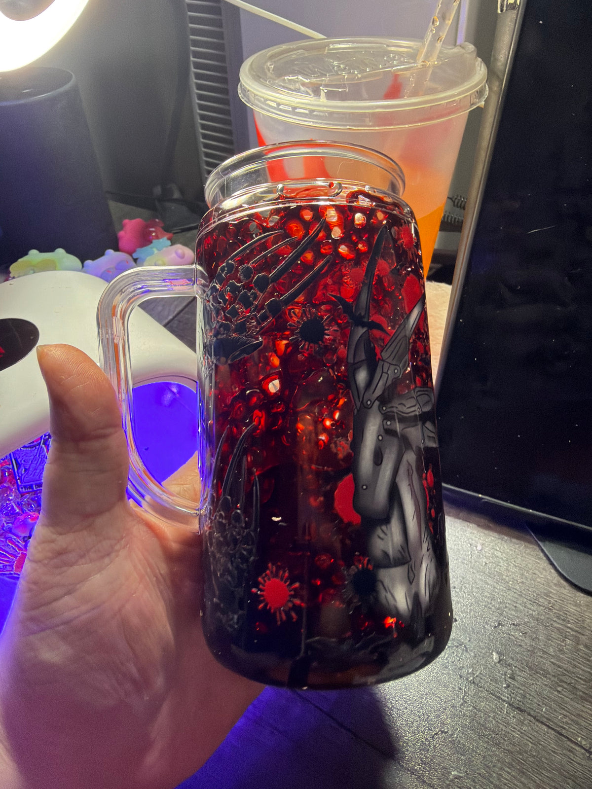16oz LIBBY HANDLED ACRYLIC - COAGULATED BLOOD FREDDY KRUGER CUP - DECO LID
