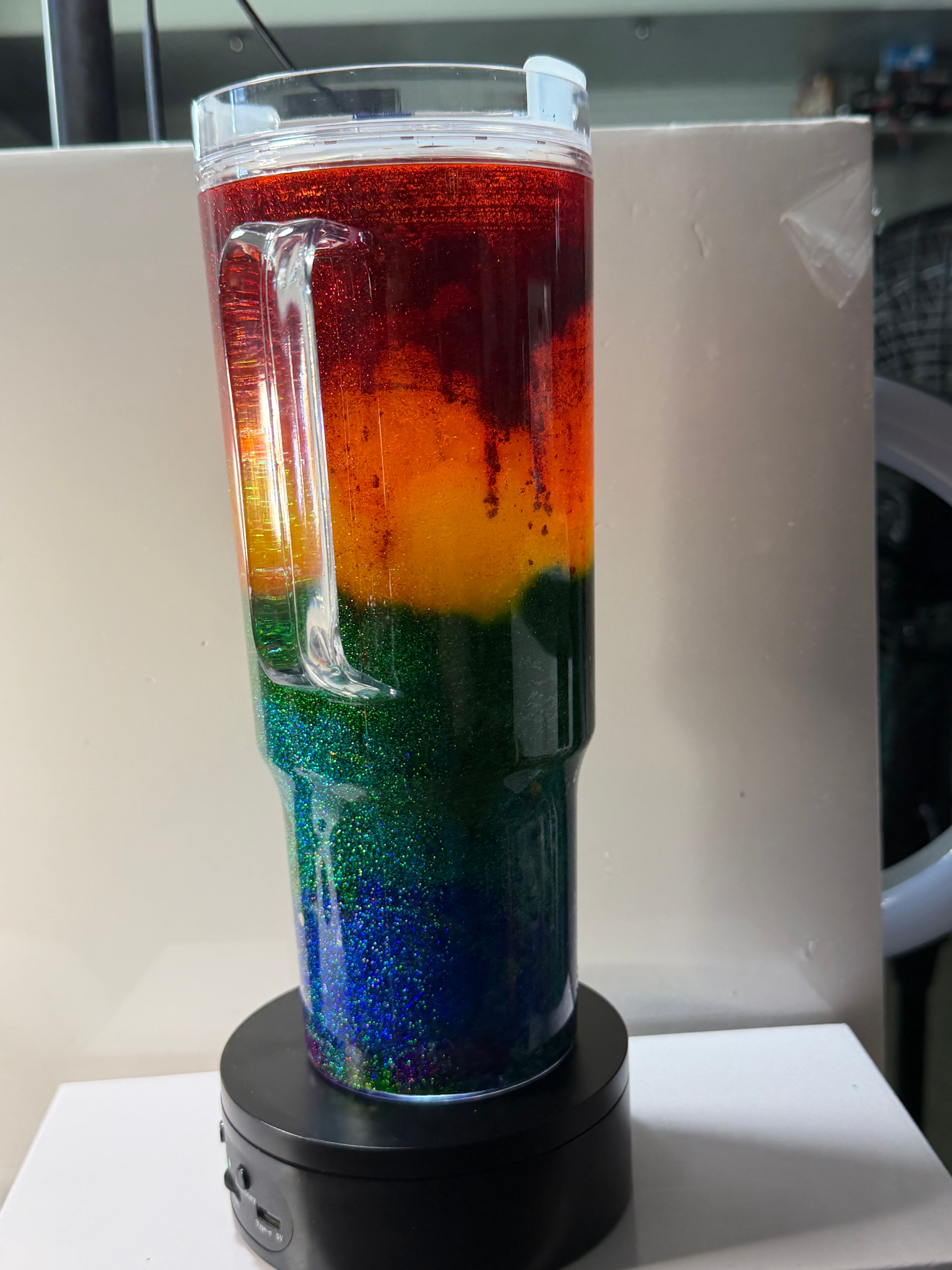 40 OZ ACRYLIC - STACKED OMBRÉ RAINBOW SUSPENDED