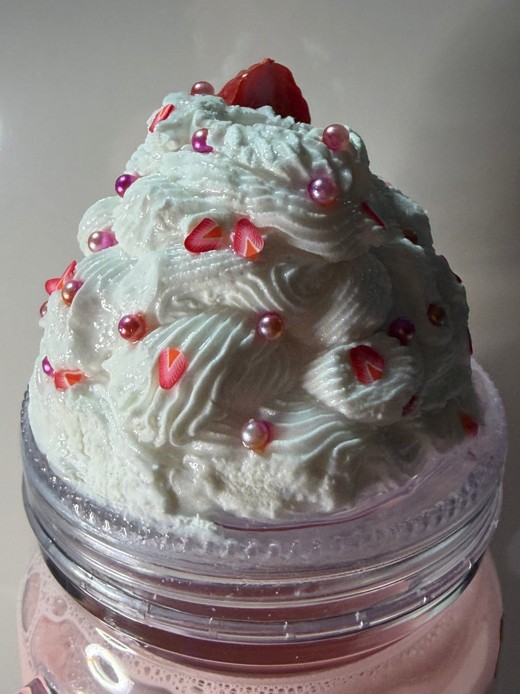 STRAWBERRY MILKSHAKE  CUP WITH DECO LID - 20OZ MASON JAR