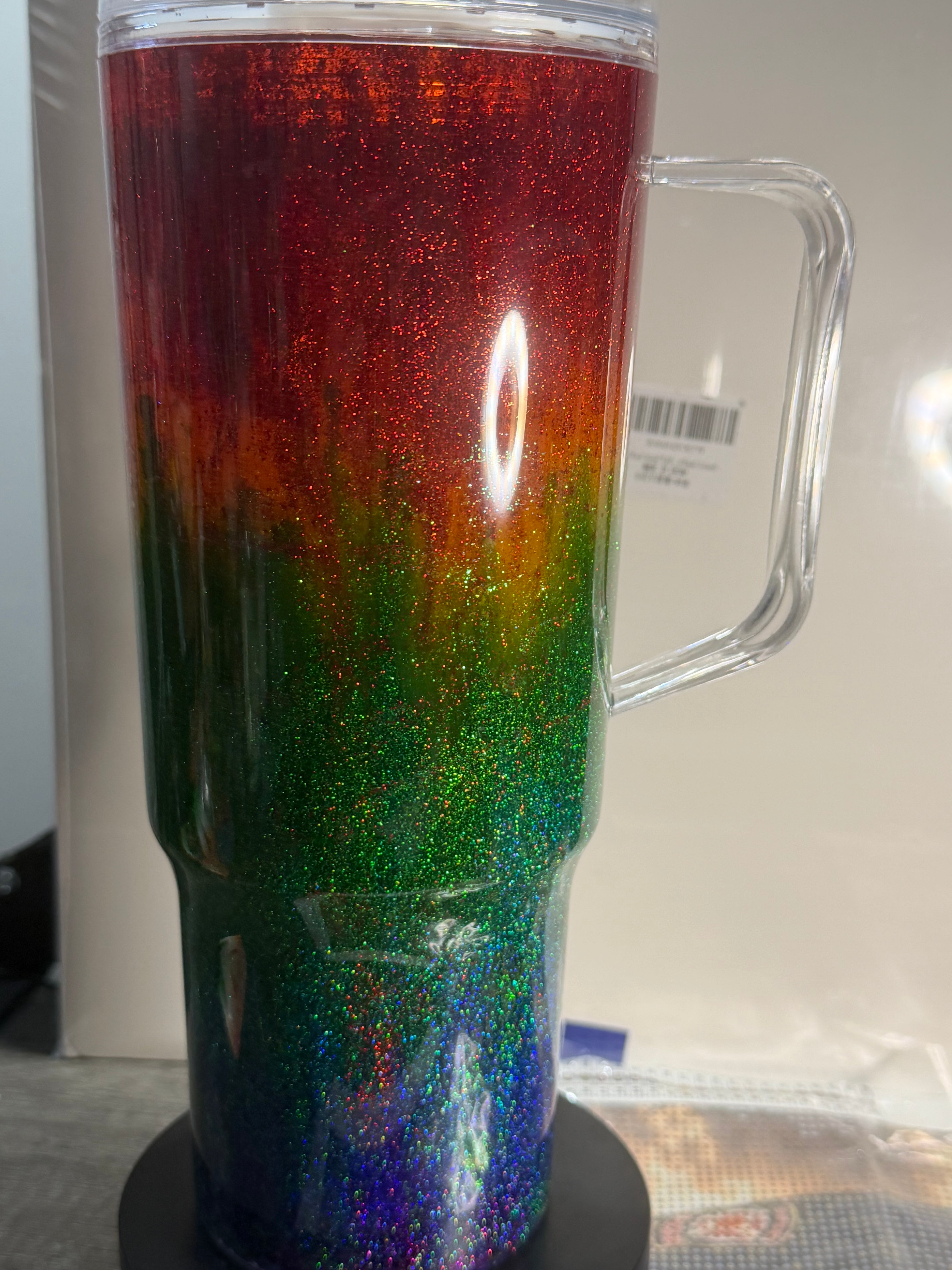 40 OZ ACRYLIC - STACKED OMBRÉ RAINBOW SUSPENDED