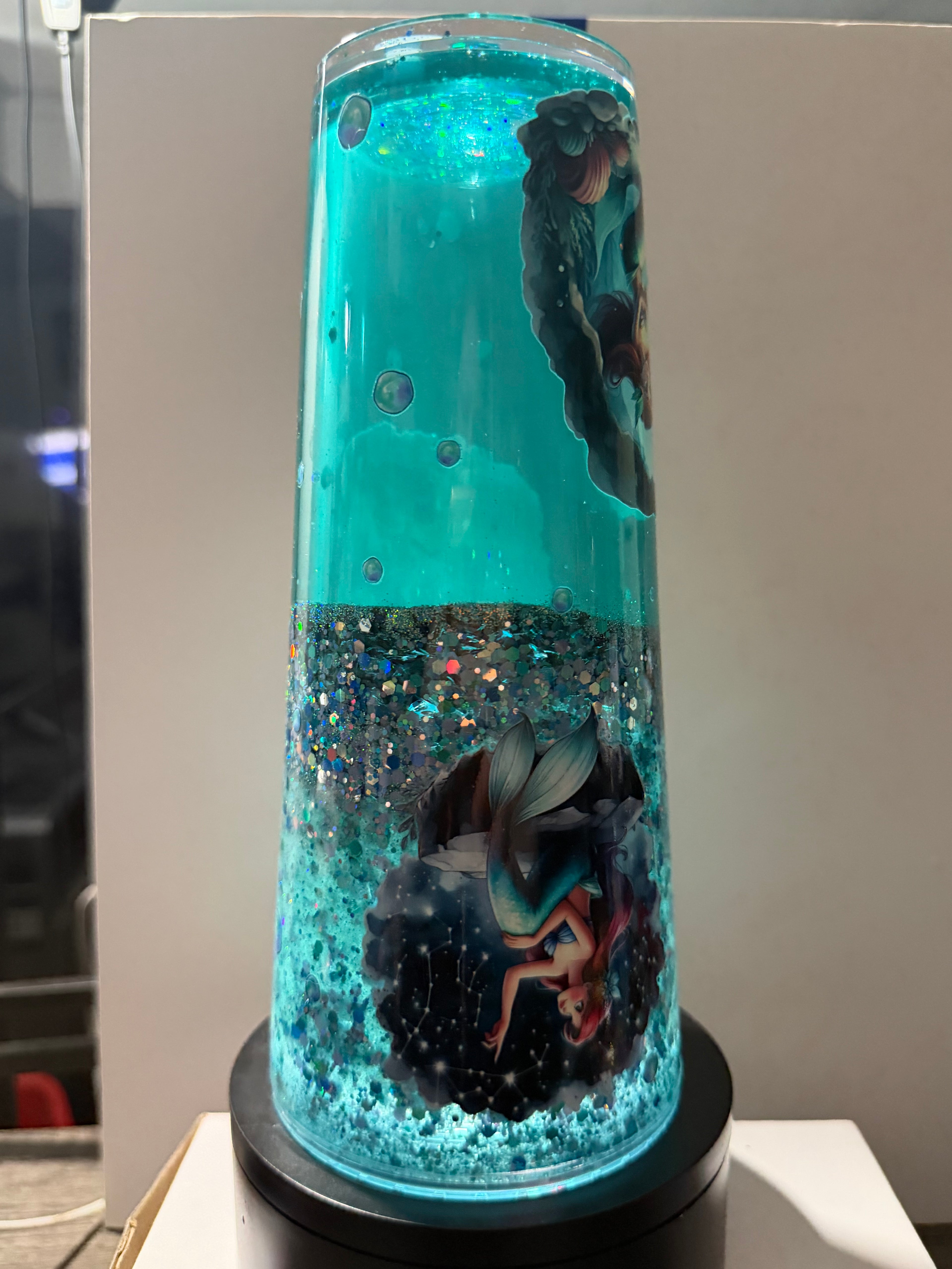 24oz TAPERED CUP - PRINCESS - ARIEL DREAMSCAPES WITH DECO LID