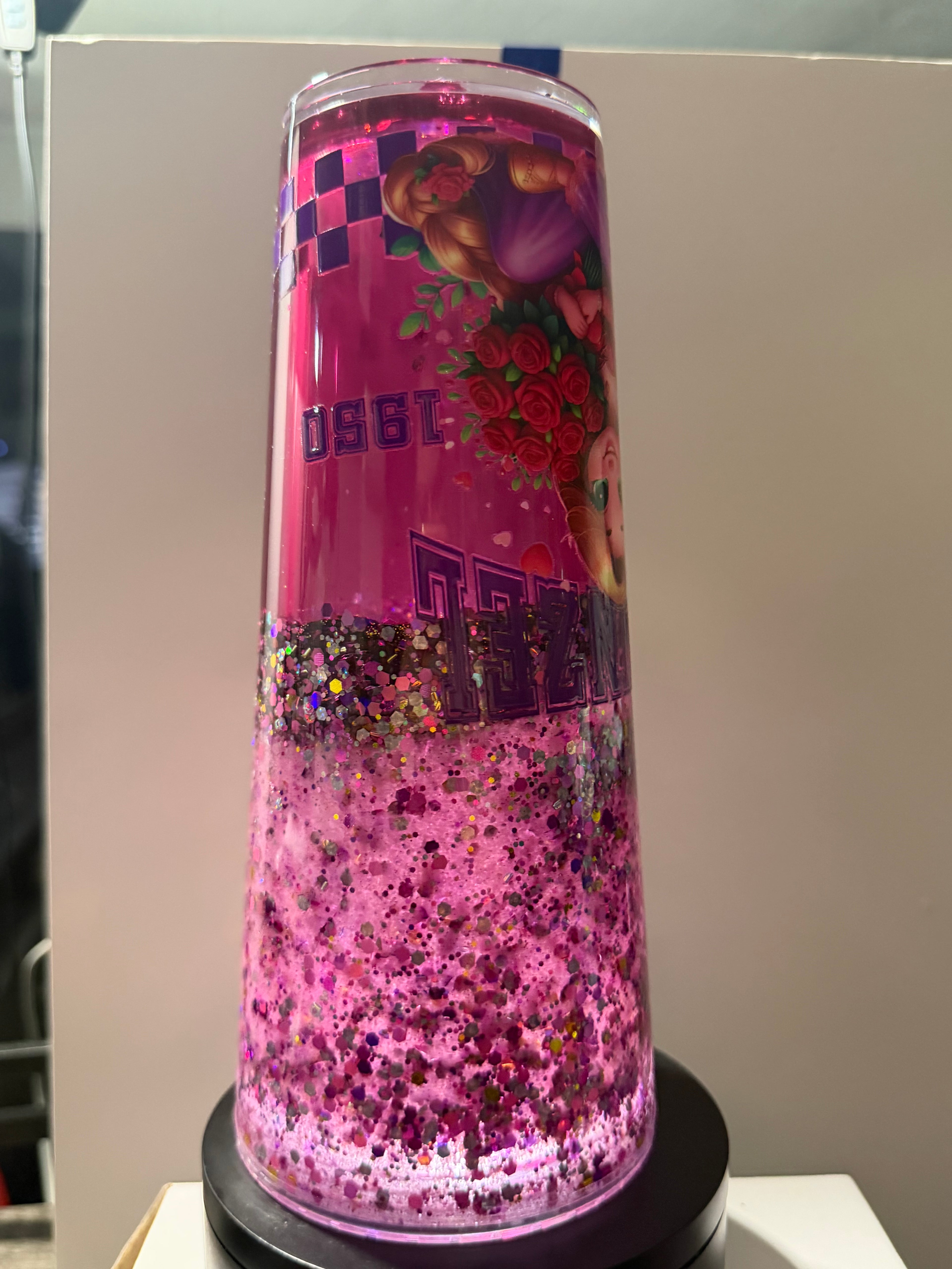 24oz TAPERED CUP - PRINCESS - RAPUNZLE - DREAMSCAPES WITH DECO LID
