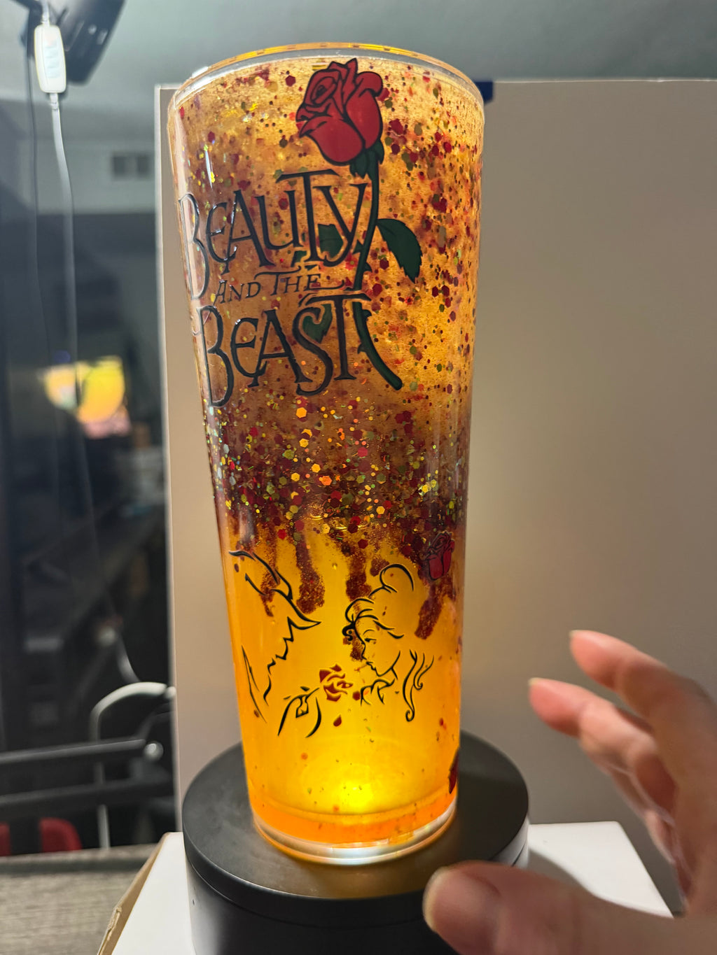 24oz TAPERED CUP - PRINCESS - BELLE - DREAMSCAPES WITH DECO LID