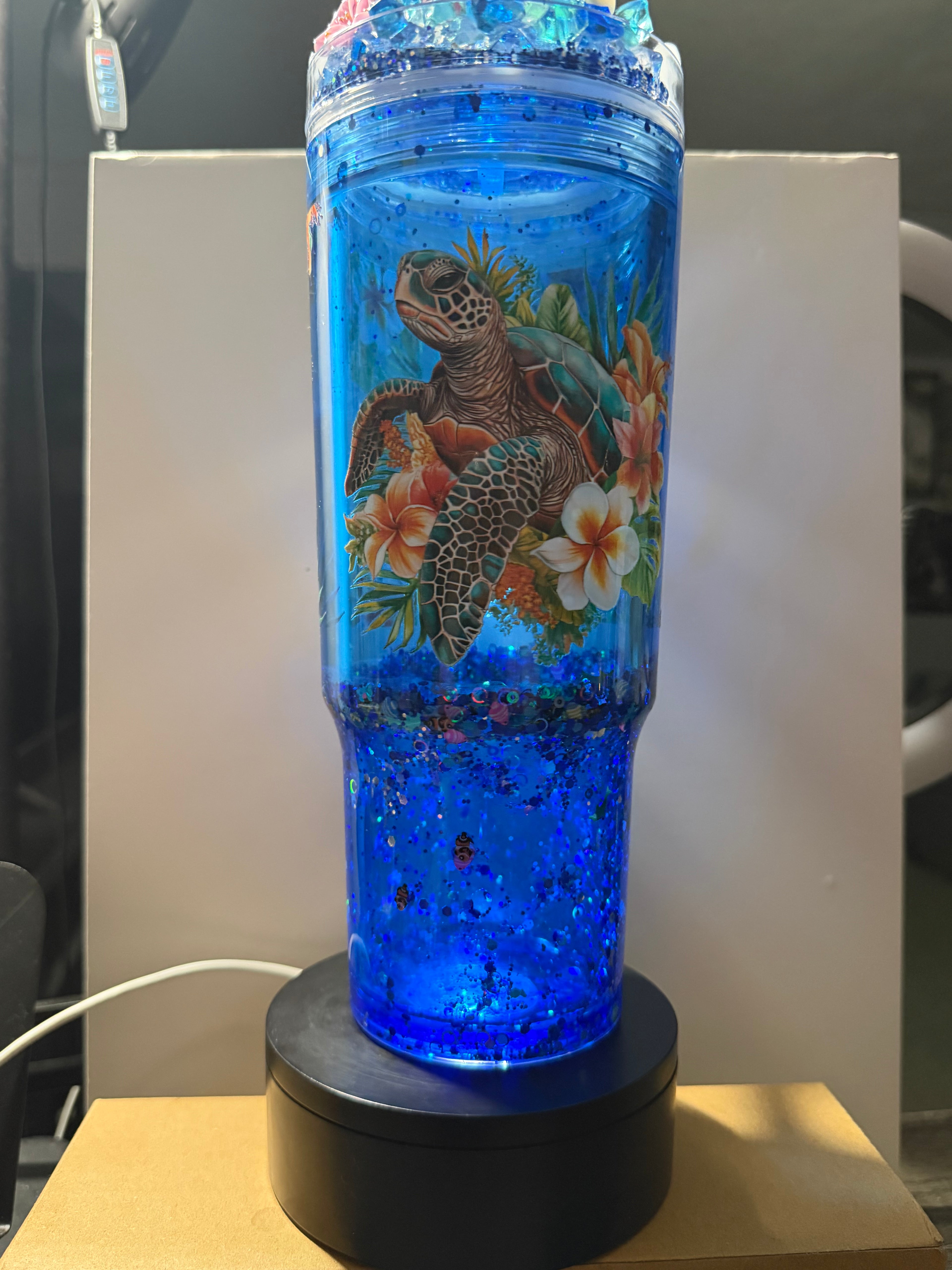 40 OZ ACRYLIC - BLUE ON BLUE DUEL LAVA AQUARIUM CUP - DECO LID