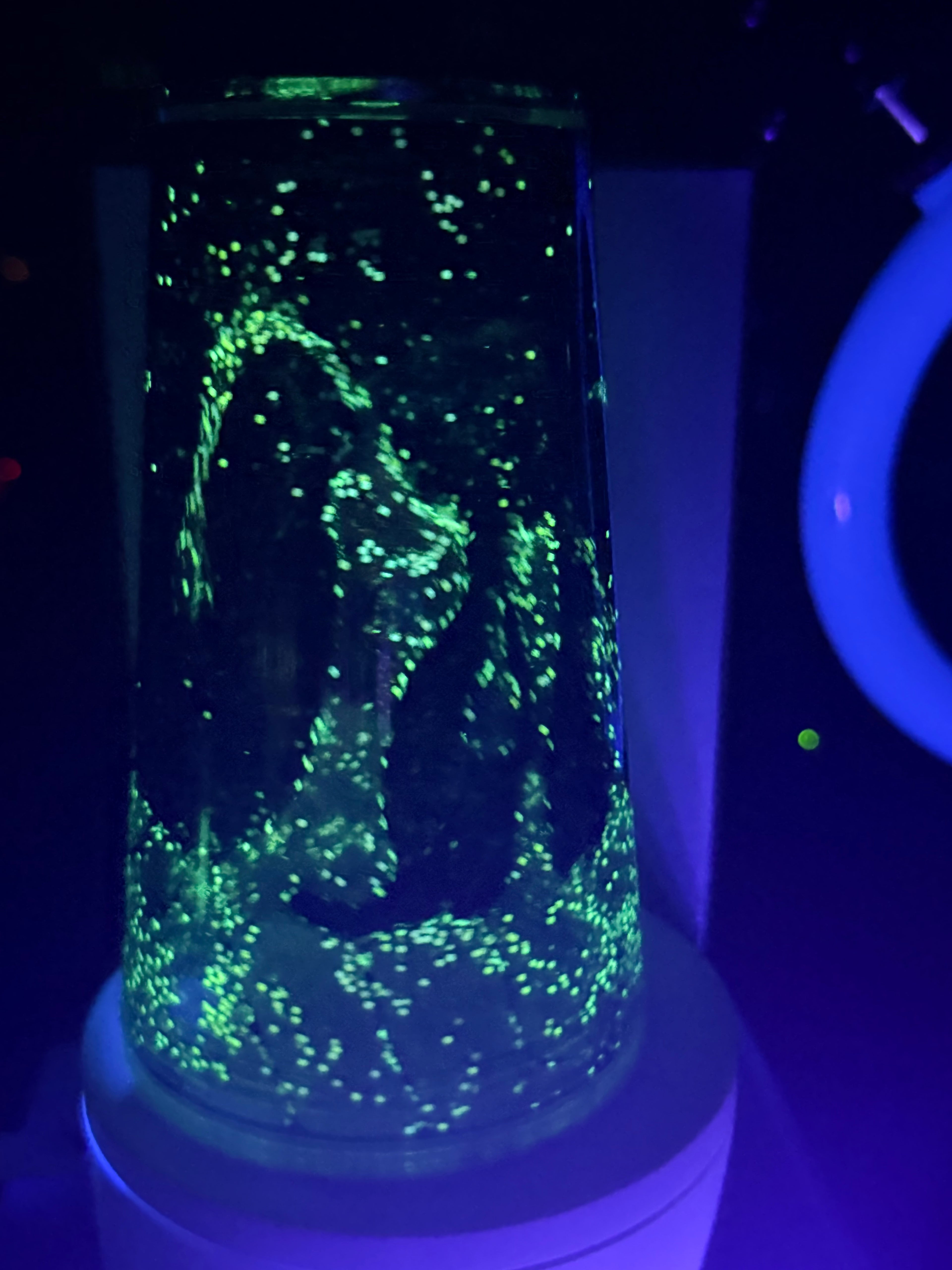 16OZ TAPERED ACRYLIC - REVERSE LAVA - GLOW IN THE DARK