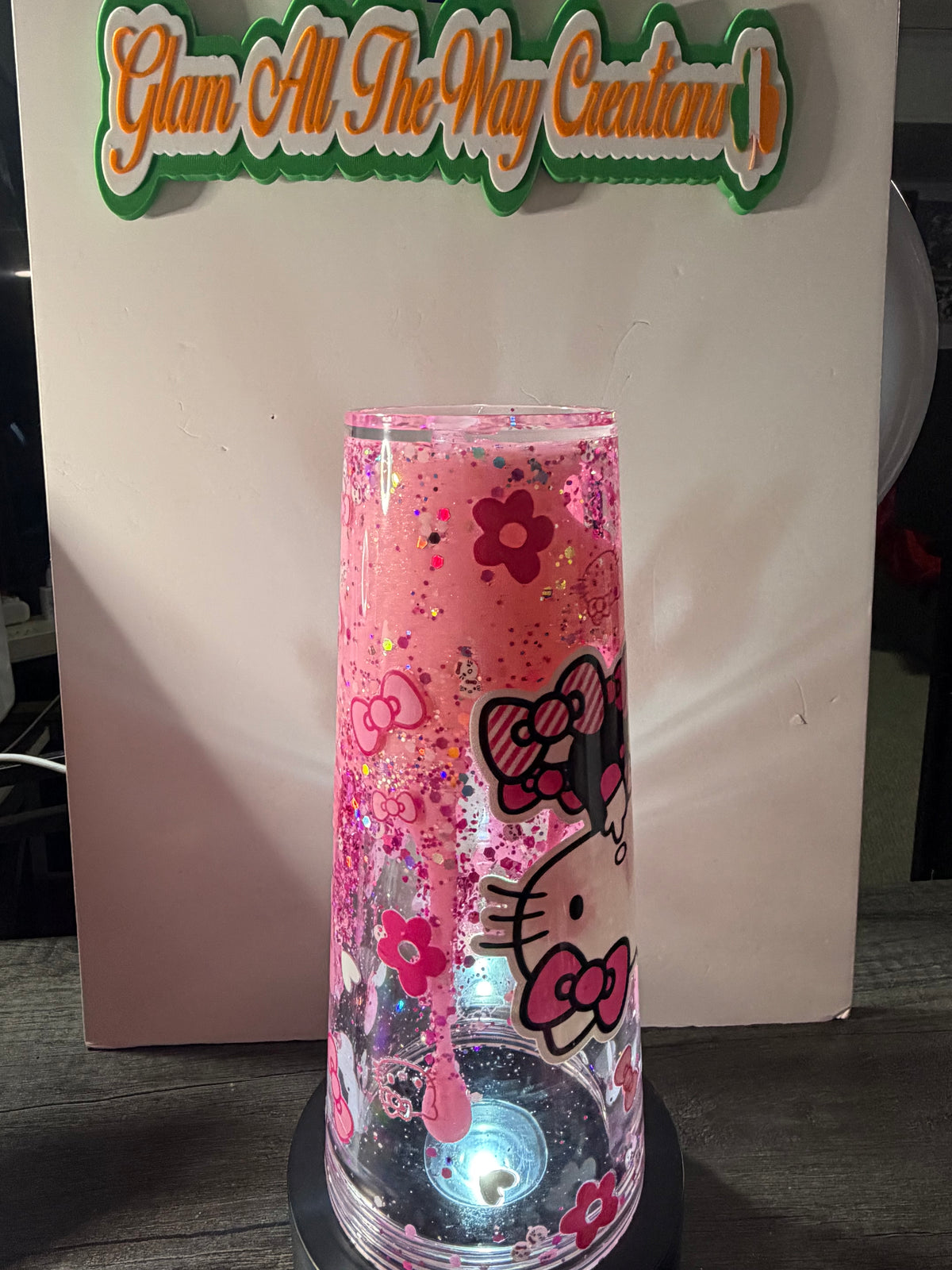 24oz TAPERED CUP - PRINCESS - BABY PINK LAVA - HELLO KITTY CUP - DECO LID