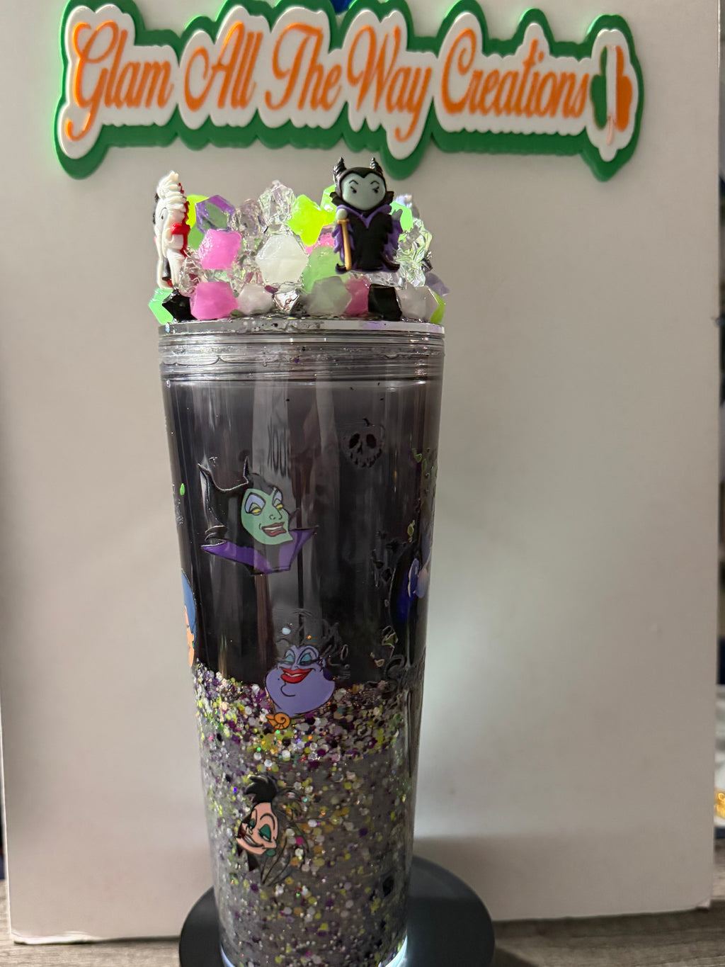 24oz TAPERED CUP - VILLAINS DREAMSCAPES CUP (GLOW) - DECO LID