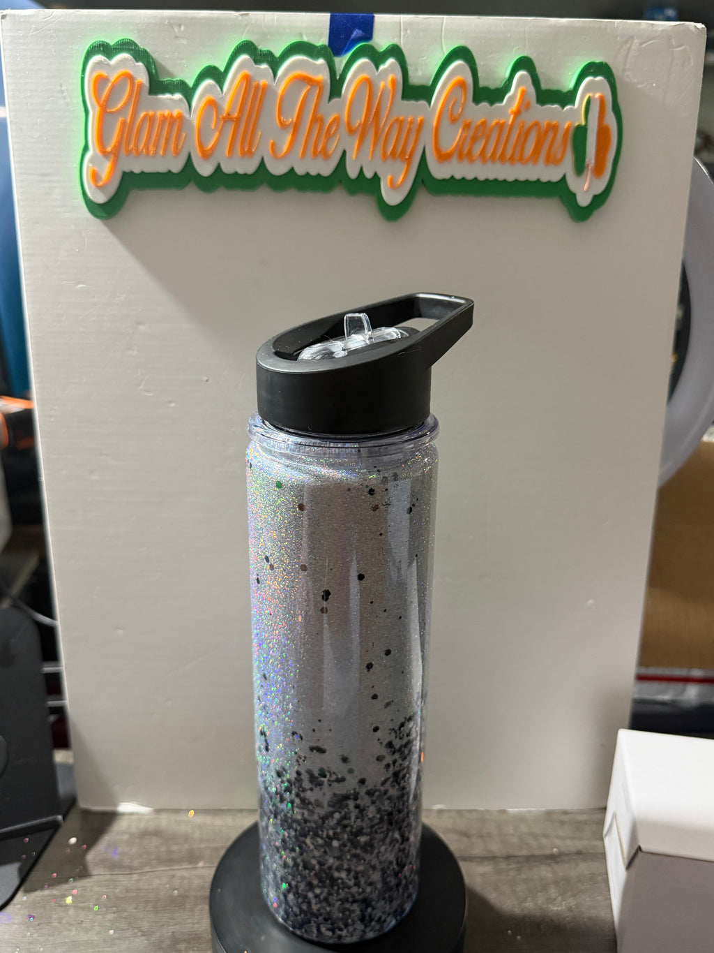 18OZ STRAIGHT ACRYLIC SIPPY CUP STYLE - BLACK AND SILVER OMBRÉ CUP