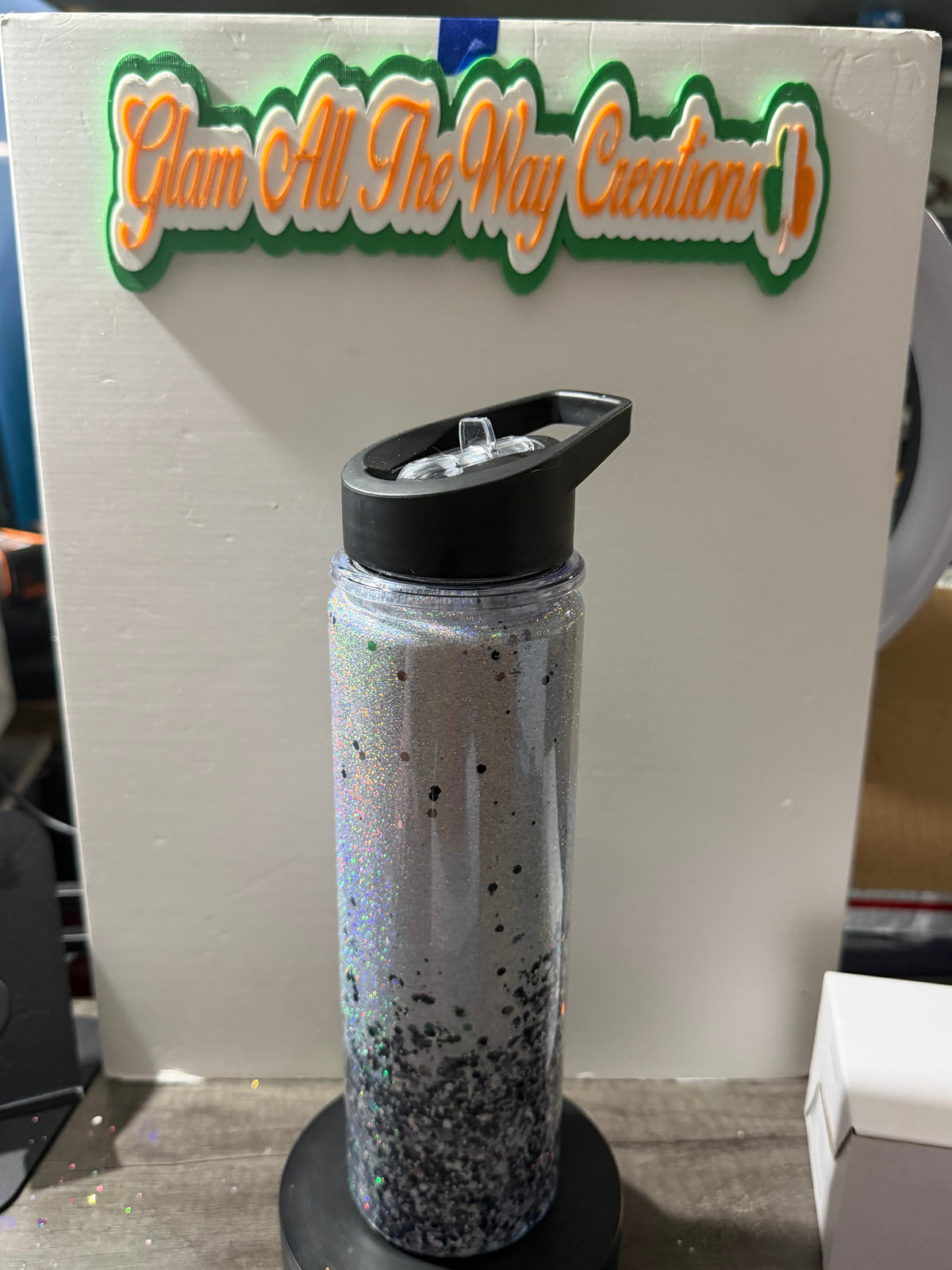 18OZ STRAIGHT ACRYLIC SIPPY CUP STYLE - BLACK AND SILVER OMBRÉ CUP