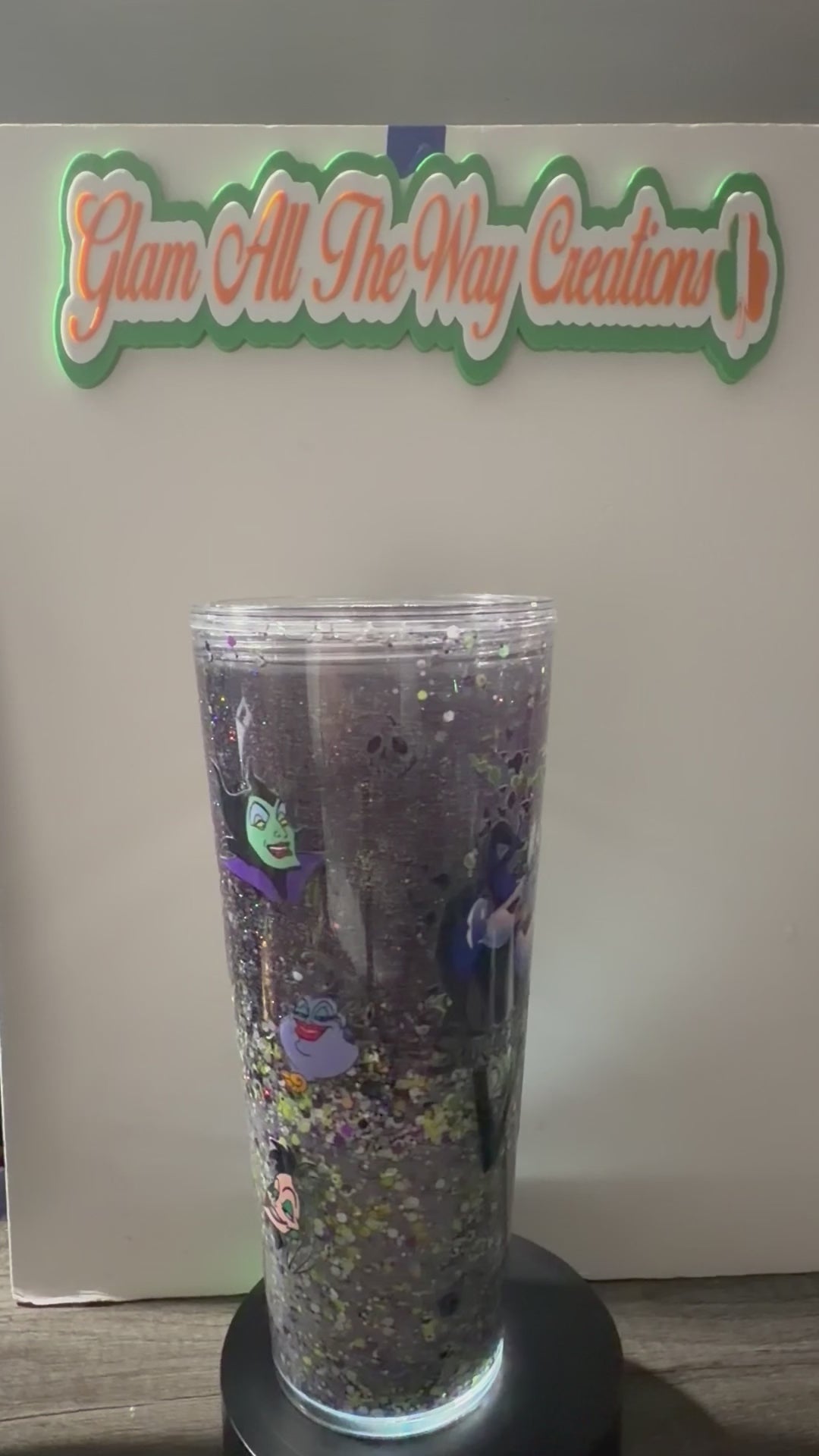 24oz TAPERED CUP - VILLAINS DREAMSCAPES CUP (GLOW) - DECO LID
