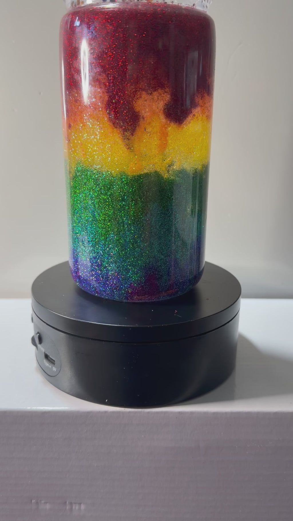 16oz LIBBY ACRYLIC - STACKED OMBRÉ RAINBOW SUSPENDED