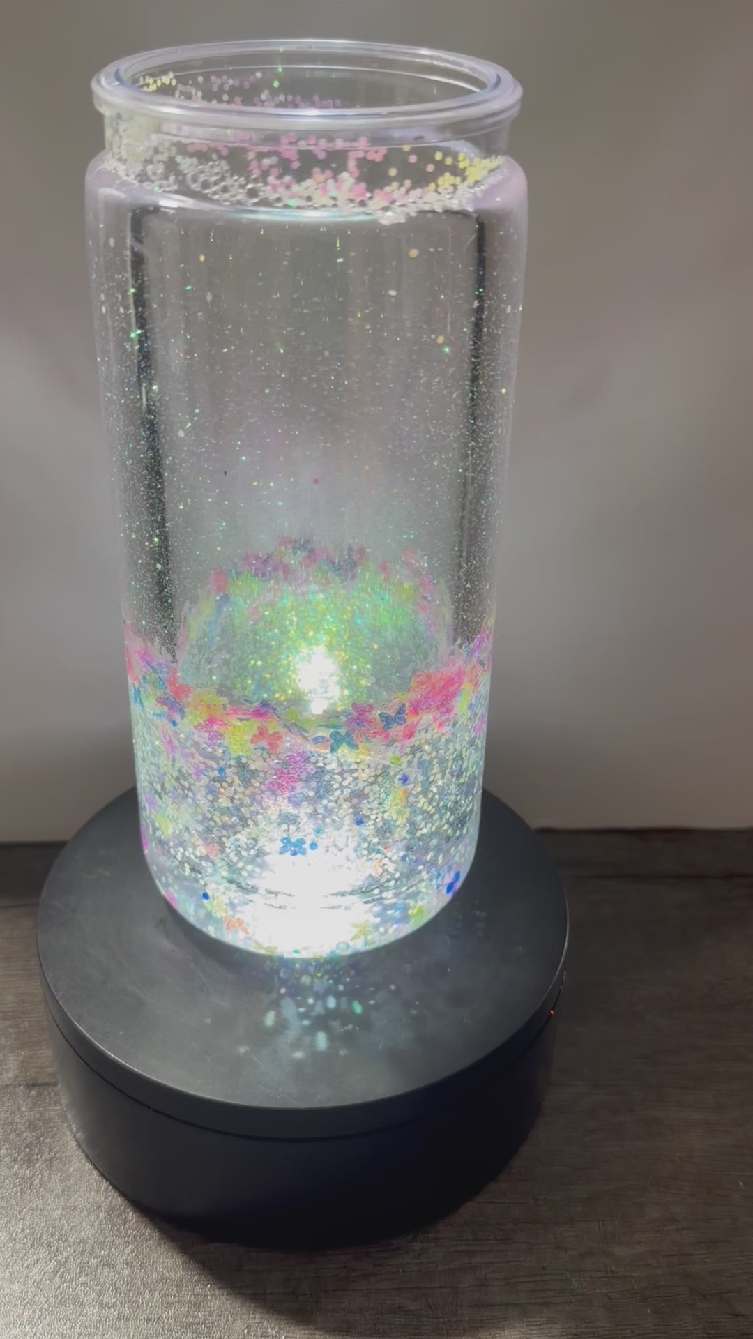 20OZ LIBBY ACRYLIC - CLEAR DUEL LAVA - DANCING BUTTERFLIES W/ DECO LID